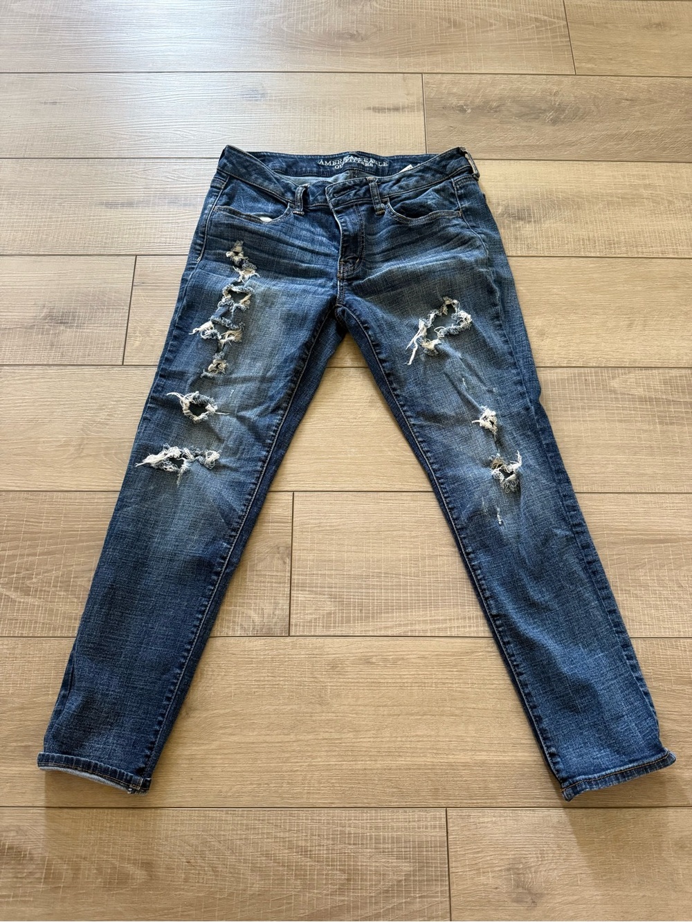 American Eagle ripped jeans